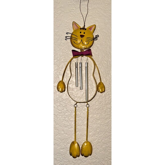 Yellow Metal Smiling Kitty Cat W/Bow Tie Wind Chimes W/Faux Rust 16” Long - Picture 5 of 11